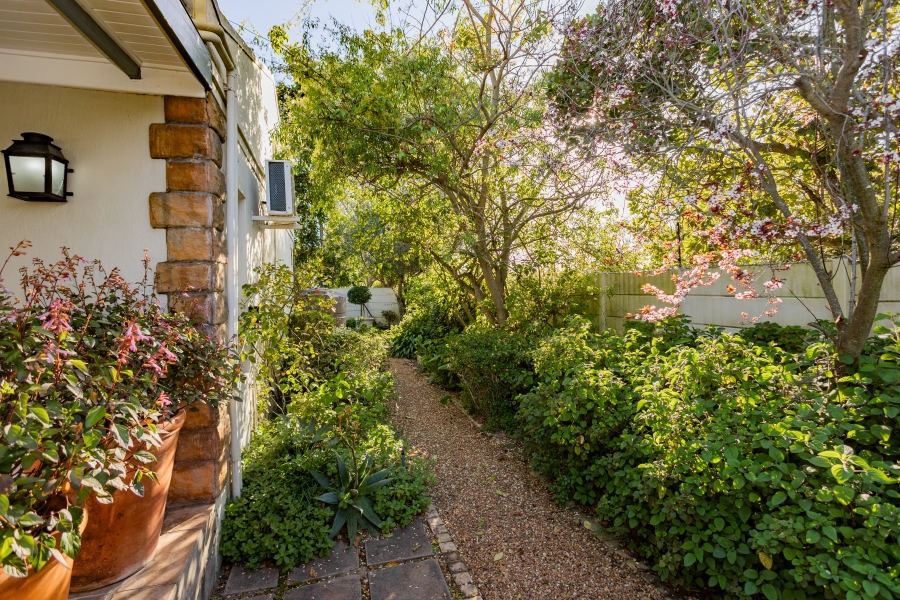 5 Bedroom Property for Sale in Durbanville Western Cape